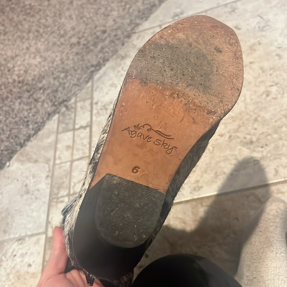 Hair on hide (cowhide) cowboy boots - Picture 8 of 9